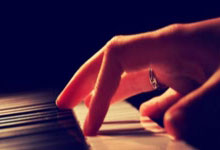 湖人今日战火箭去年今日：东契奇打火箭轰47+12+7 三分16中9.